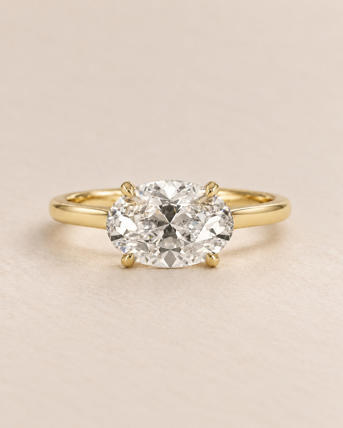 Mara East West Diamond Ring in Gold