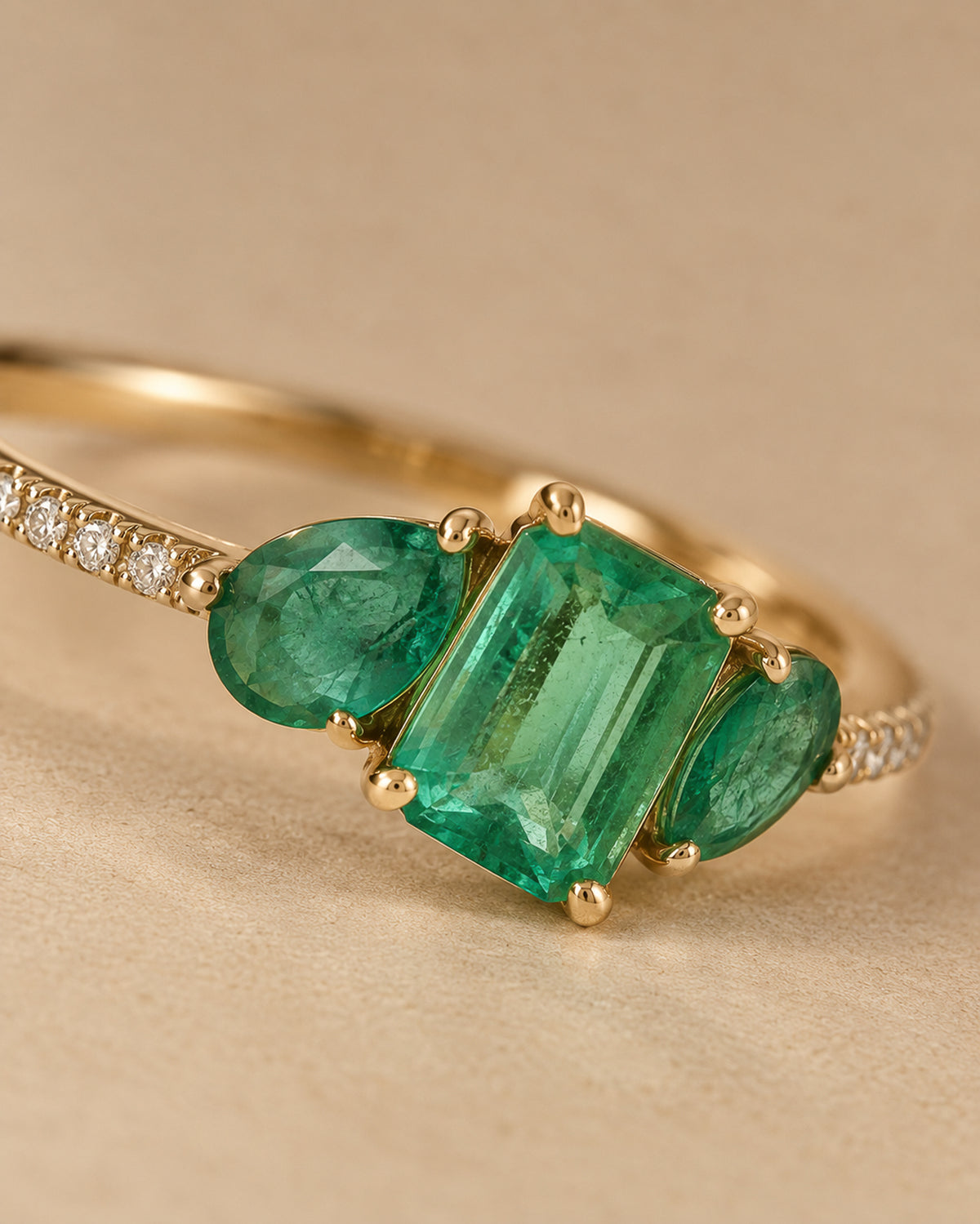 Allegra Emerald & Diamond Ring