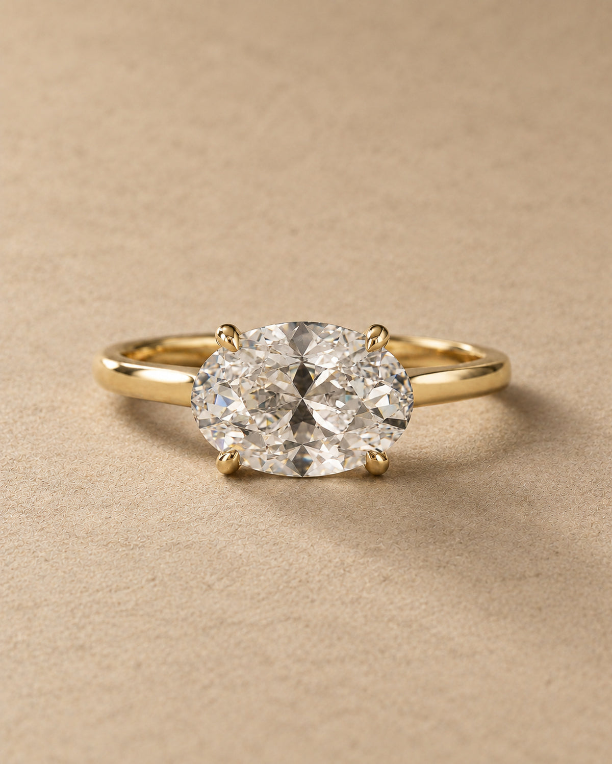 Mara East West Diamond Ring in Gold