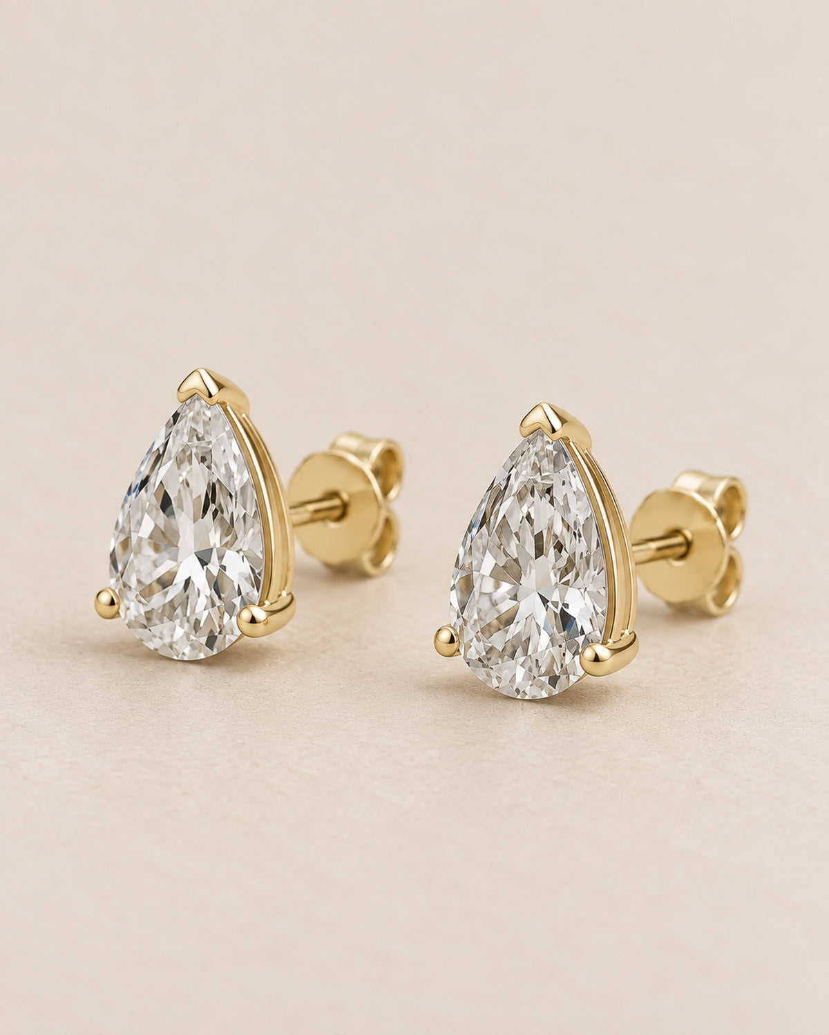 Rommé Signature Pear Diamond Studs in Gold